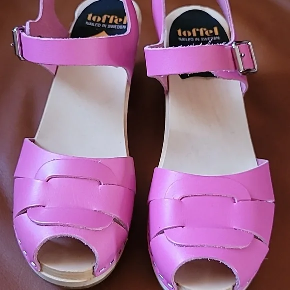 Swedish Hasbeens Cute Pink Clog Sandals - Picture 3 of 5